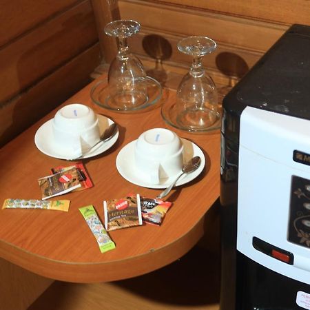 Narwastu Hills Hotel Tomohon Ngoại thất bức ảnh