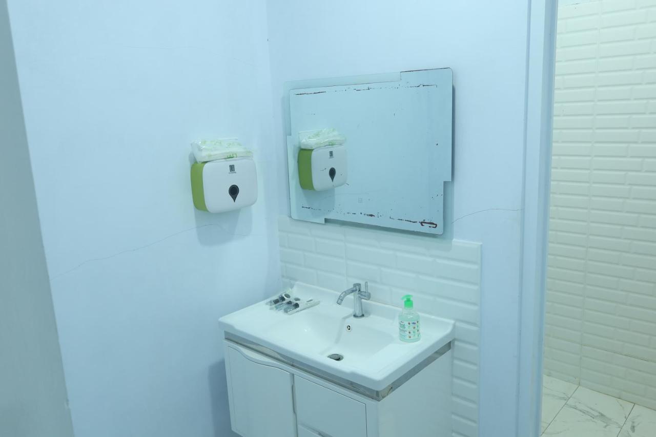 Narwastu Hills Hotel Tomohon Ngoại thất bức ảnh